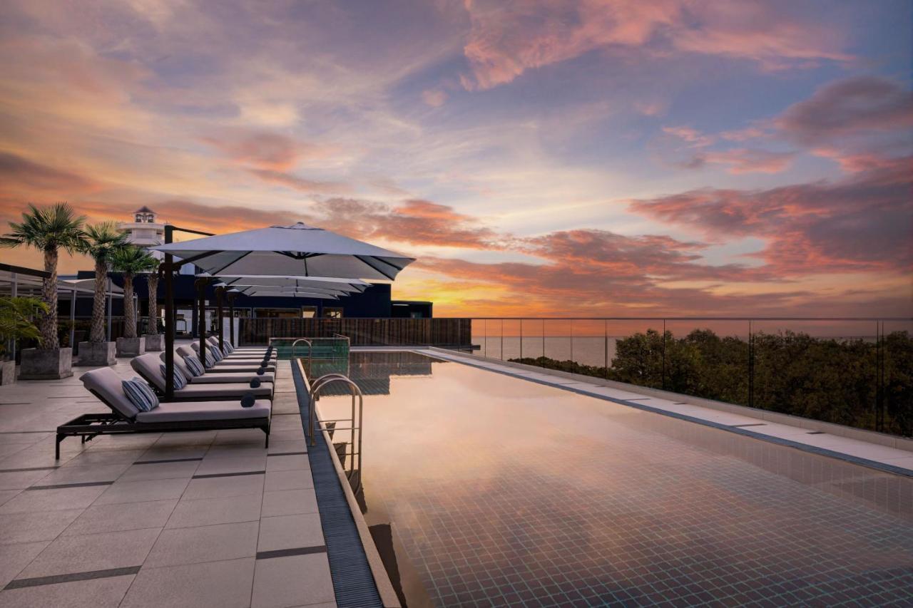 Courtyard By Marriott North Pattaya Hotel Exterior foto
