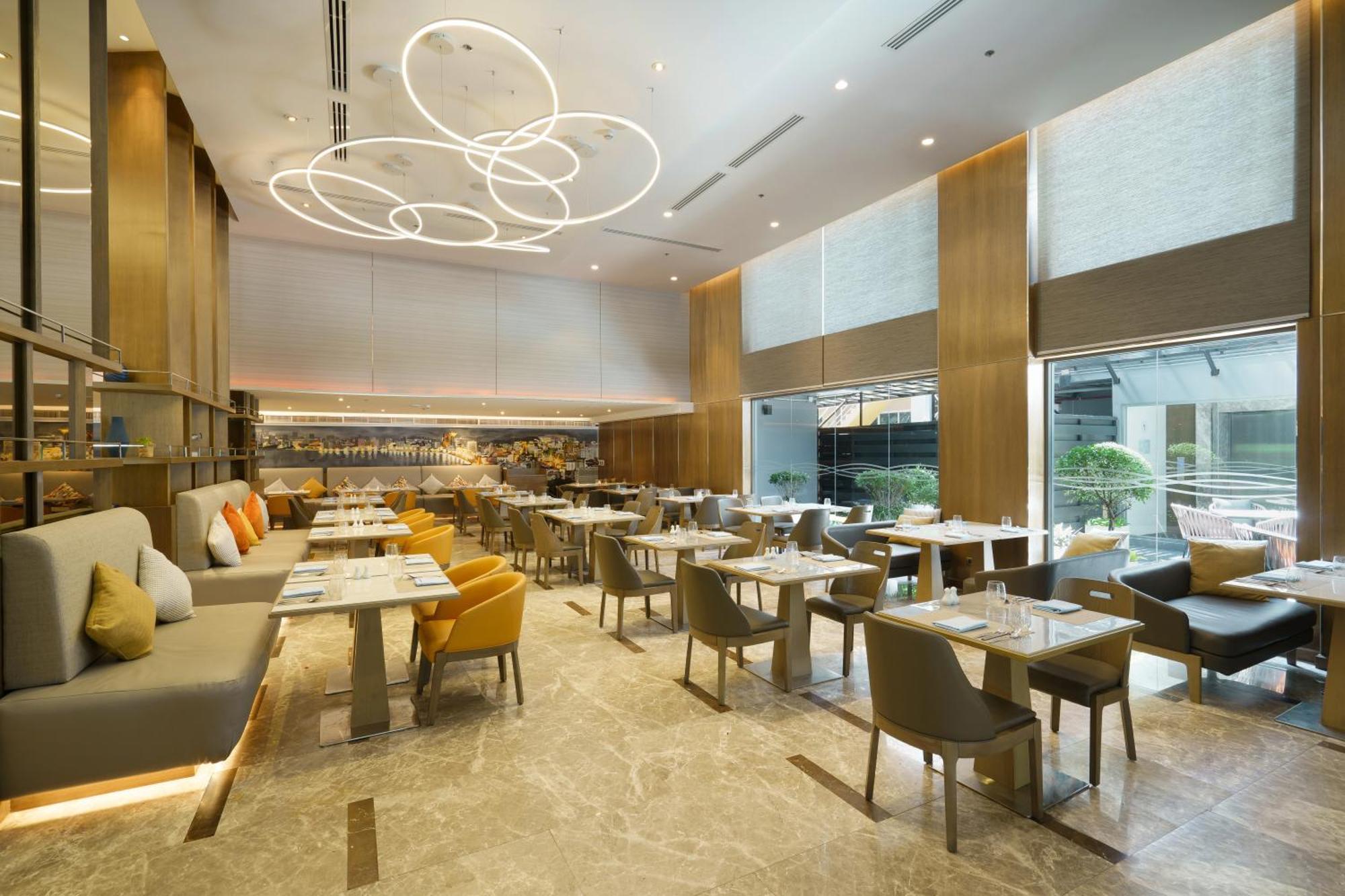 Courtyard By Marriott North Pattaya Hotel Exterior foto