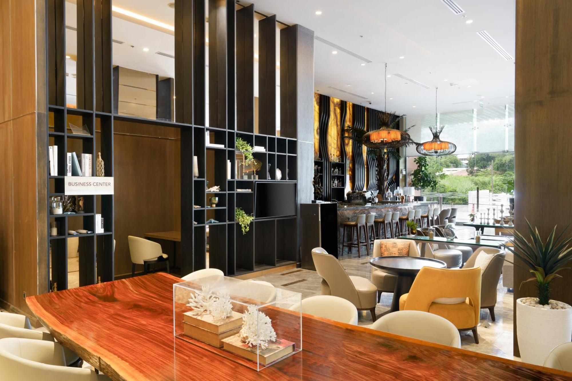 Courtyard By Marriott North Pattaya Hotel Exterior foto